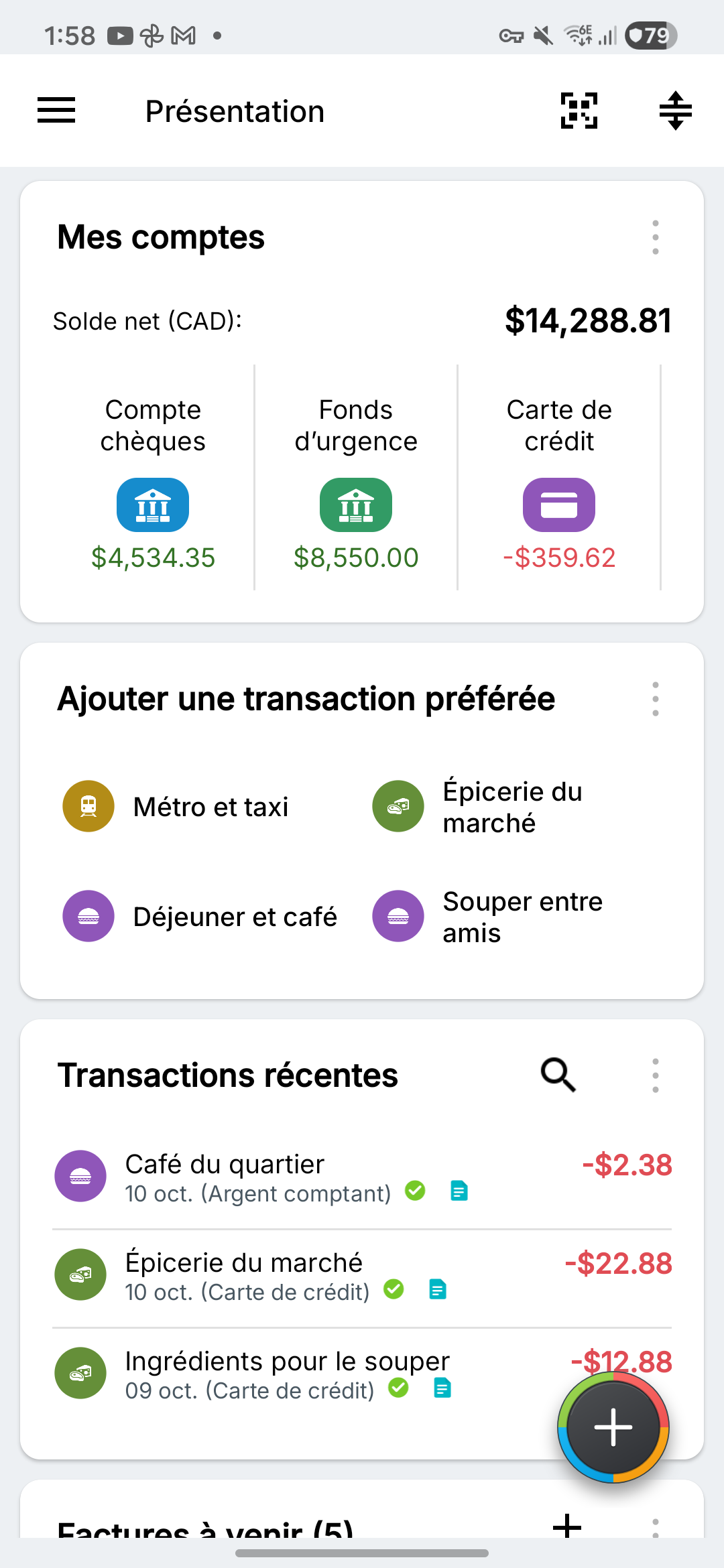 Vue d’ensemble des comptes chèques, de l’épargne et des cartes de crédit avec des données fictives