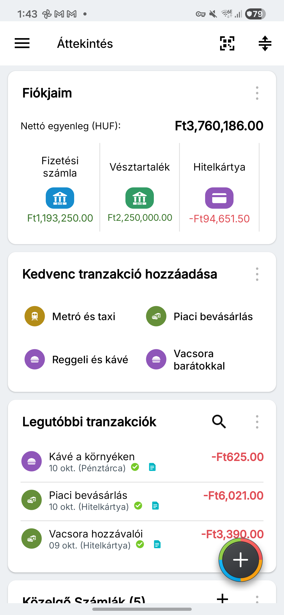 Áttekintés kitalált folyószámlákkal, megtakarításokkal és hitelkártyákkal